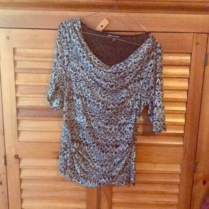 Light 3/4 sleeve shirt